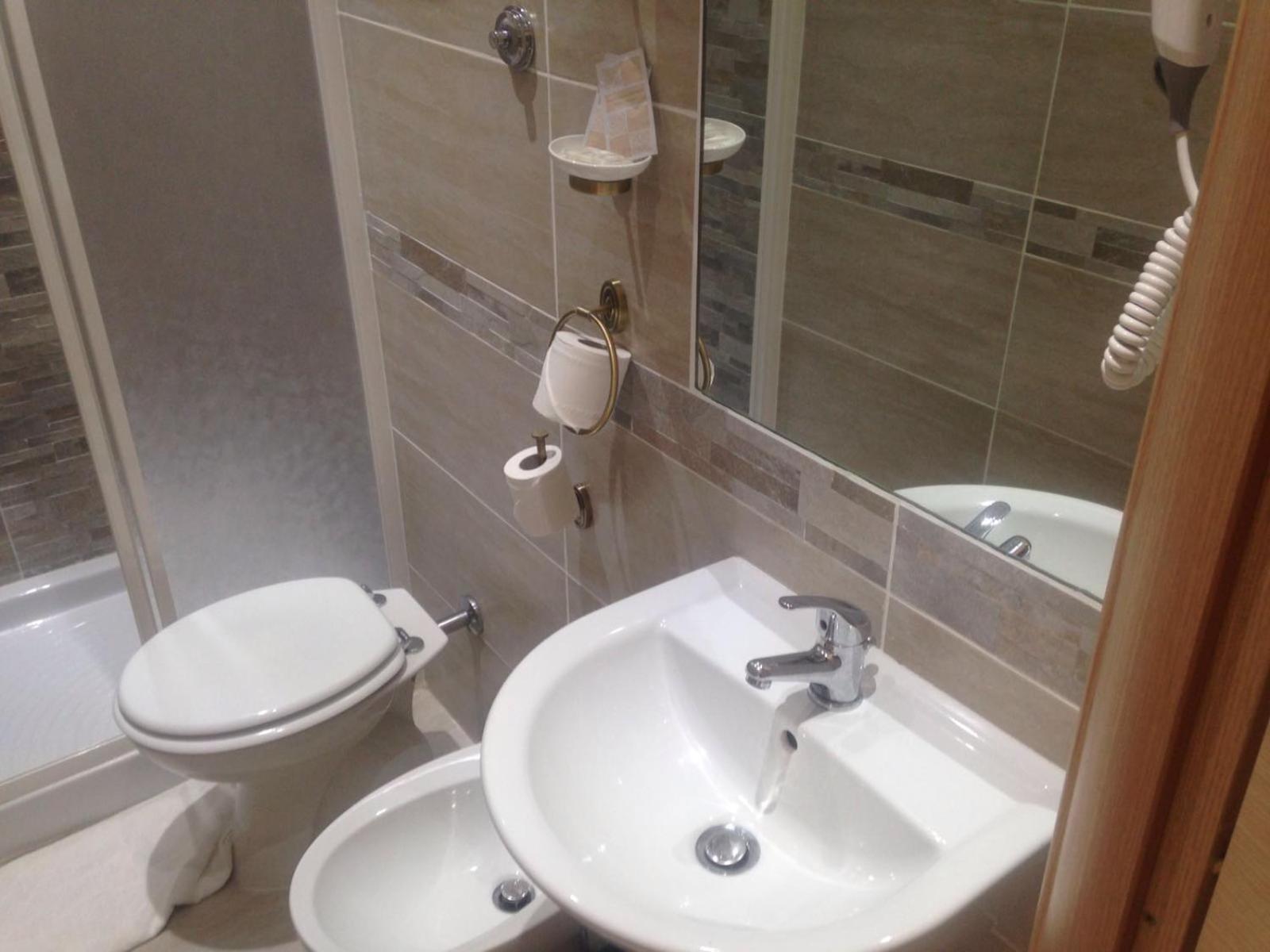 Guest House Hola Roma Zewnętrze zdjęcie