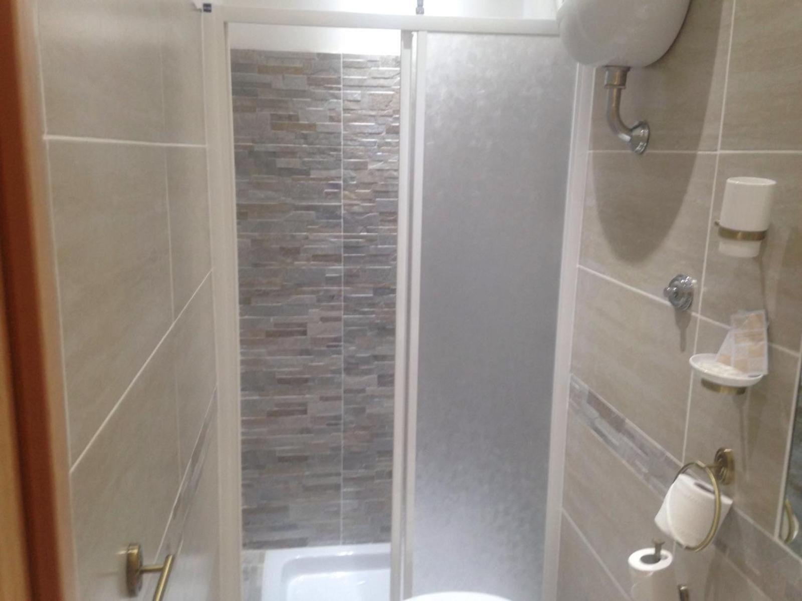 Guest House Hola Roma Zewnętrze zdjęcie